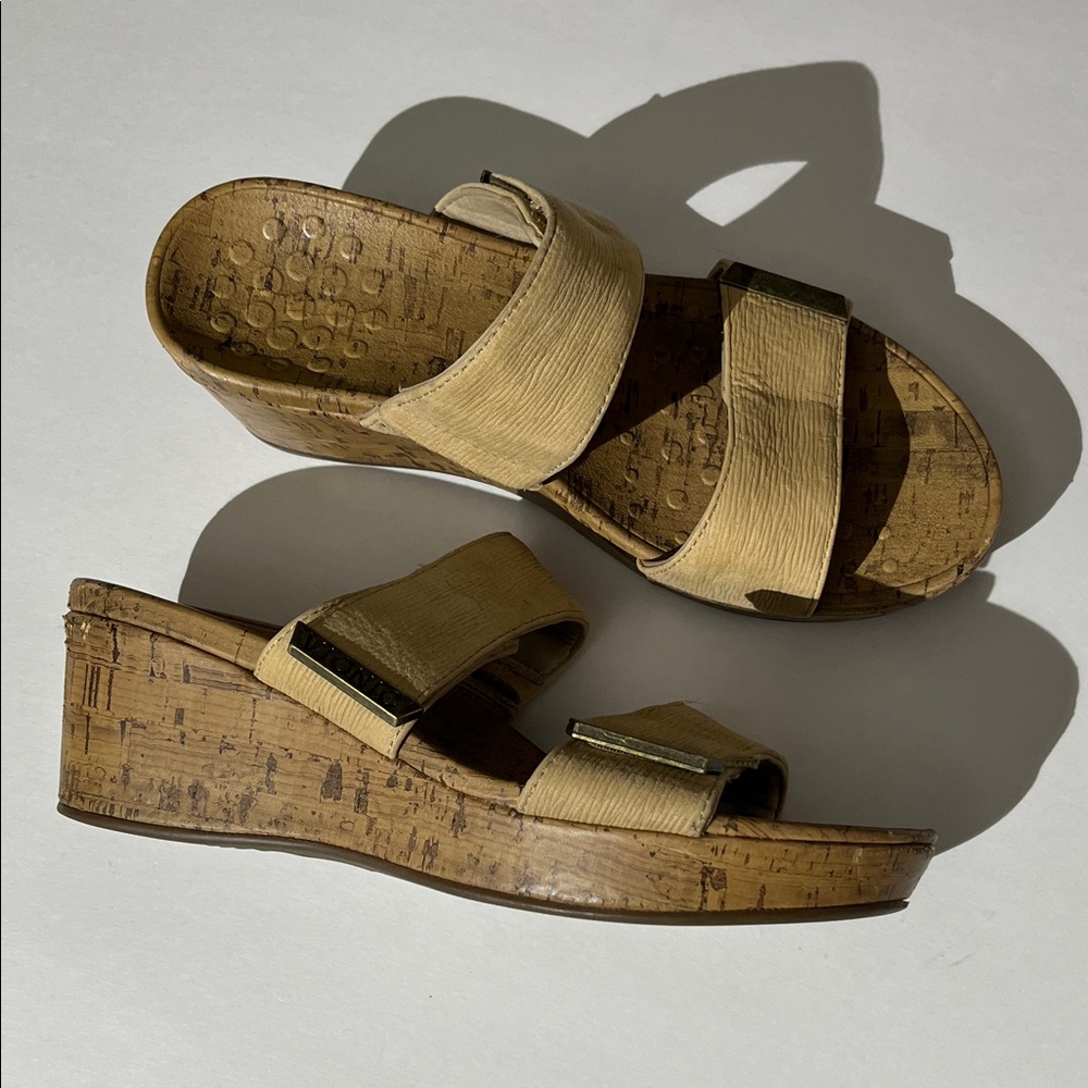 Vionic Womens Tan Brown Neutral Sandals Cork w/ defects
